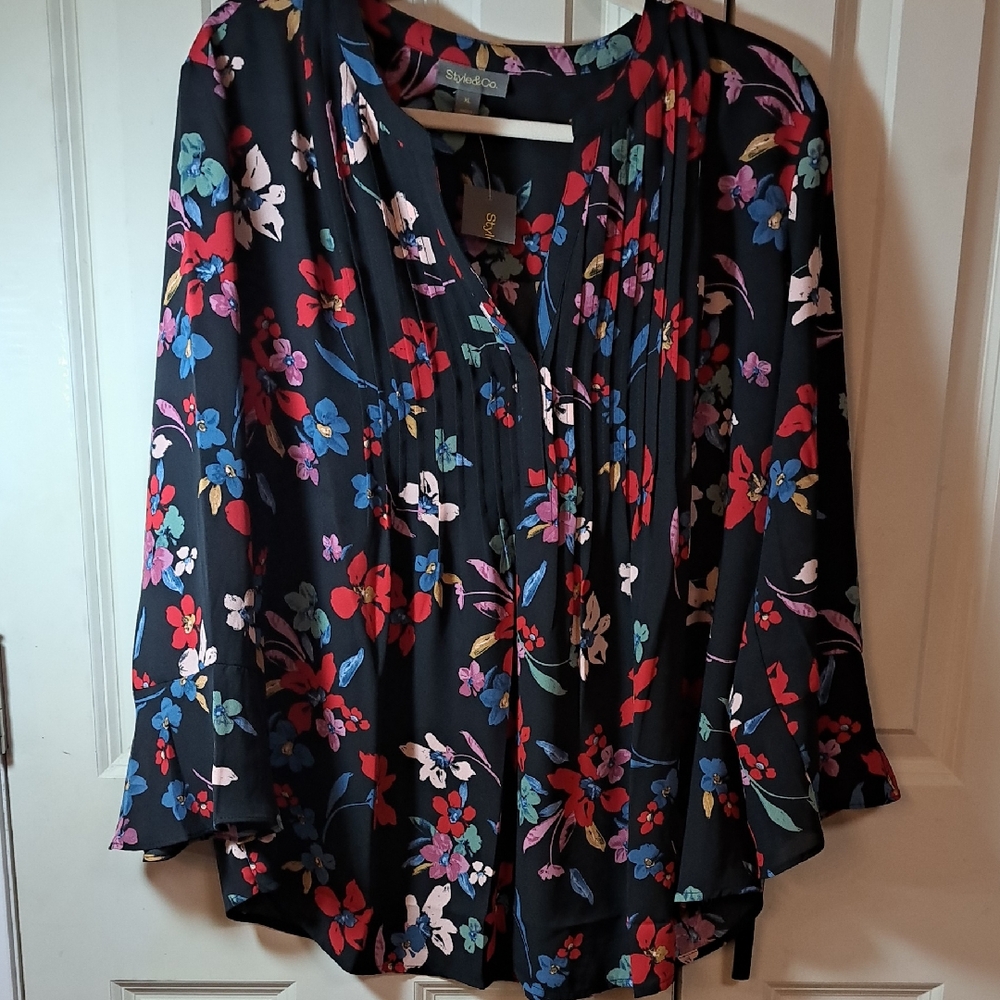 NWT Style & Co. Black Floral Blouse